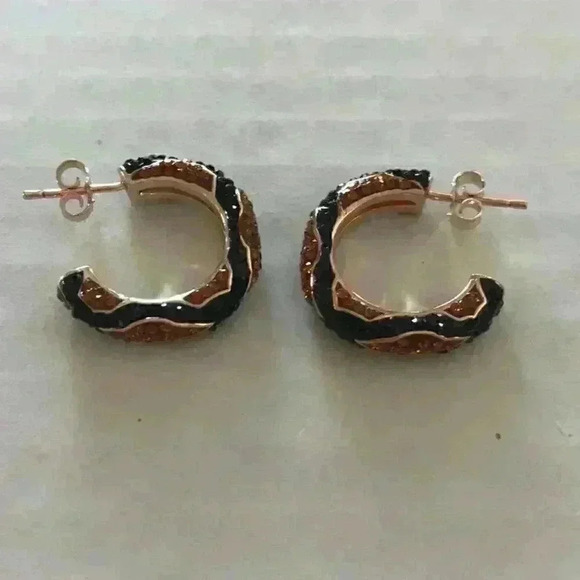 Essential new Multi Crystal Animal Print Hoops - Picture 6 of 8